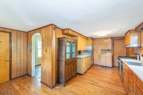 16 Forest Ave, Nutley, NJ 07110 photo 14