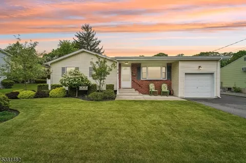 3 Henry St, Rockaway, NJ 07866