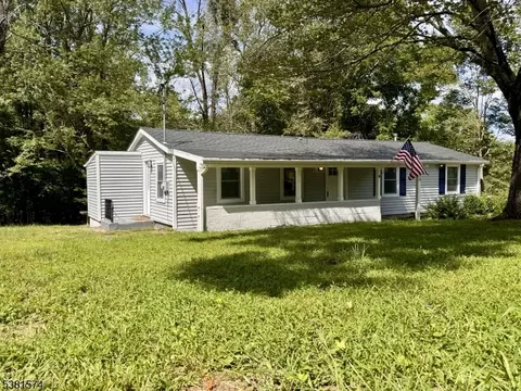 54 Coykendall Rd, Wantage, NJ 07461