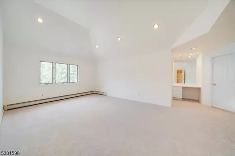 99 Eileen Dr, Cedar Grove, NJ 07009 photo 32