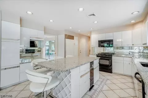 99 Eileen Dr, Cedar Grove, NJ 07009 photo 24