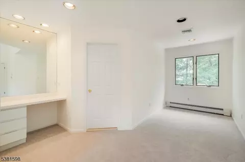 99 Eileen Dr, Cedar Grove, NJ 07009 photo 34