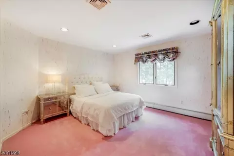 99 Eileen Dr, Cedar Grove, NJ 07009 photo 39