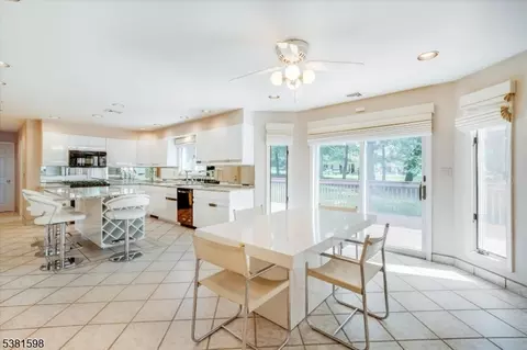 99 Eileen Dr, Cedar Grove, NJ 07009 photo 21