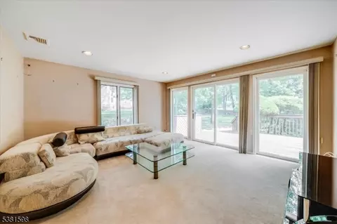 99 Eileen Dr, Cedar Grove, NJ 07009 photo 28