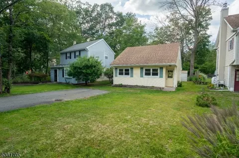 592 Rockaway Valley Rd, Boonton Twp, NJ 07005