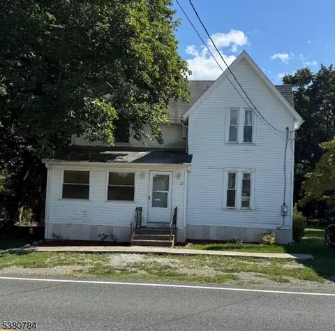 23 Bloomsbury Rd, Asbury, NJ 08802