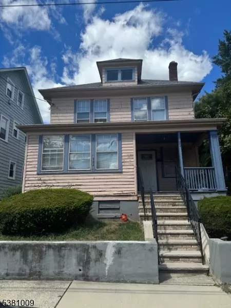 23 Crescent Ave, Newark, NJ 07112