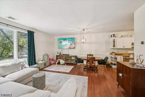54 Ridgedale Ave # B, Morristown, NJ 07960