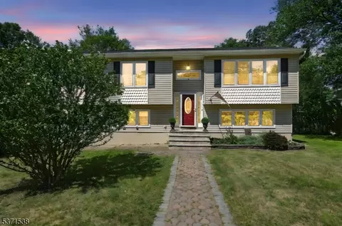 115 Durban Ave, Hopatcong, NJ 07843