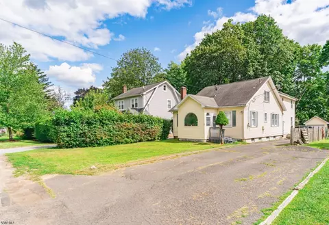 16 Dayton Cres, Bernardsville, NJ 07924