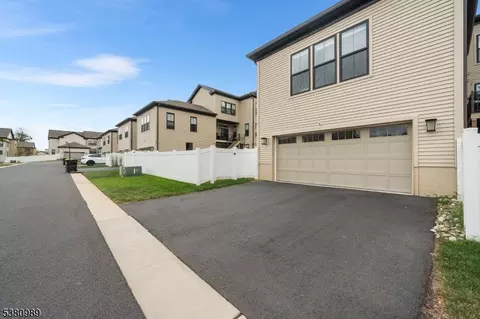 26 E Hartwick Dr, Skillman, NJ 08558 photo 47