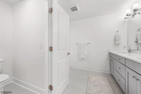 26 E Hartwick Dr, Skillman, NJ 08558 photo 36