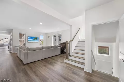 26 E Hartwick Dr, Skillman, NJ 08558 photo 11