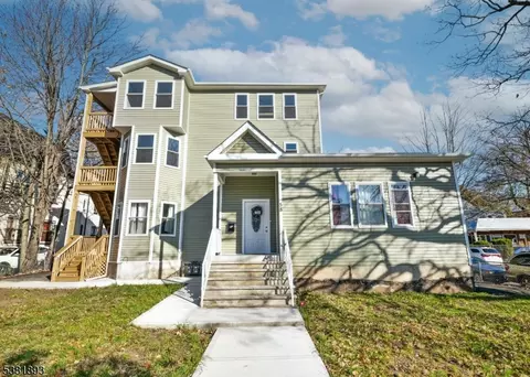 58 Park Ave, East Orange, NJ 07017