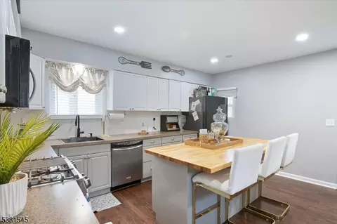 1254 E Front St, Plainfield, NJ 07062 photo 8
