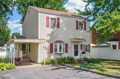 64 Iroquois Ave, Lake Hiawatha, NJ 07034