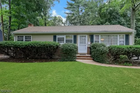 382 S Pleasant Ave, Ridgewood, NJ 07450