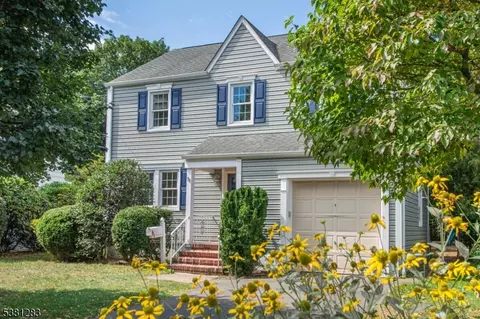 32 Hyde Rd, Bloomfield, NJ 07003