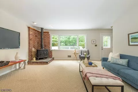 32 Hyde Rd, Bloomfield, NJ 07003 photo 15