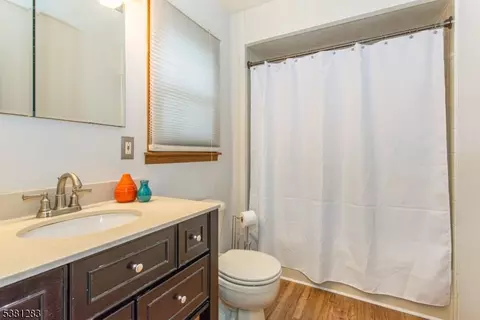 32 Hyde Rd, Bloomfield, NJ 07003 photo 20