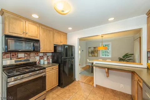 32 Hyde Rd, Bloomfield, NJ 07003 photo 14