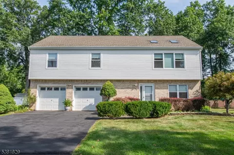 96 Ball Ave, Parsippany, NJ 07054