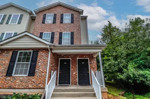 19 Koolidge Ct # A, Somerset, NJ 08873