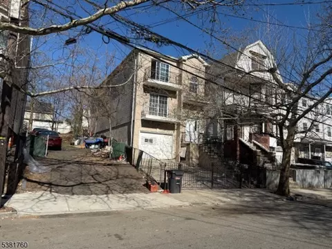 461 S 14th St, Newark, NJ 07103