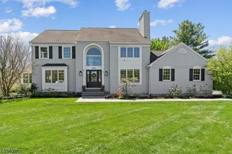 234 Arbor Dr, Stewartsville, NJ 08886