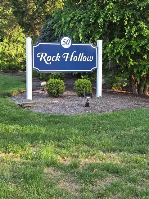 50 Rock Rd #11, Hawthorne, NJ 07506