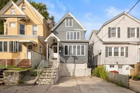 43 W 43rd St, Bayonne, NJ 07002