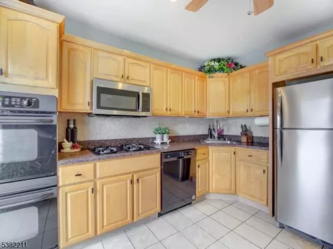 1035 Pine Ave, Union, NJ 07083 photo 14