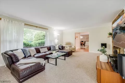 387 Hillside Ave, Springfield, NJ 07081 photo 10