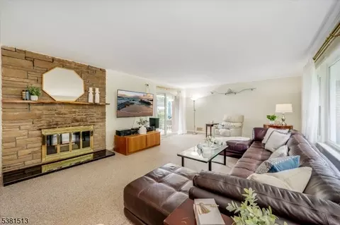 387 Hillside Ave, Springfield, NJ 07081 photo 7