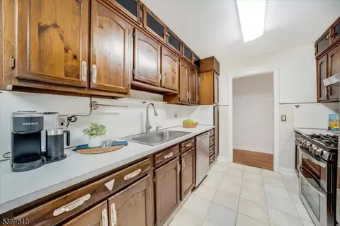 387 Hillside Ave, Springfield, NJ 07081 photo 18