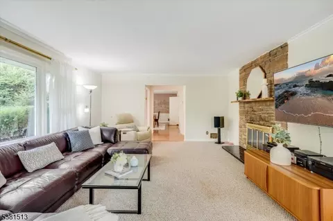 387 Hillside Ave, Springfield, NJ 07081 photo 9