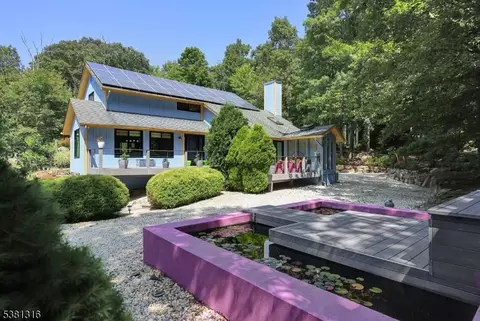 329 Glen Rd, Sparta, NJ 07871