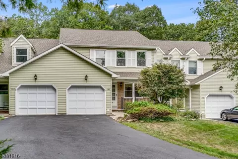149 Saddleback Ct, Sparta, NJ 07871