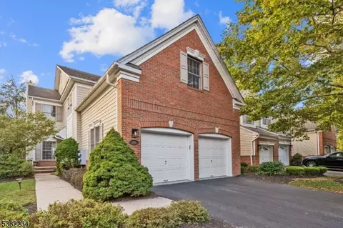 26 Chestnut Ct, Cedar Grove, NJ 07009