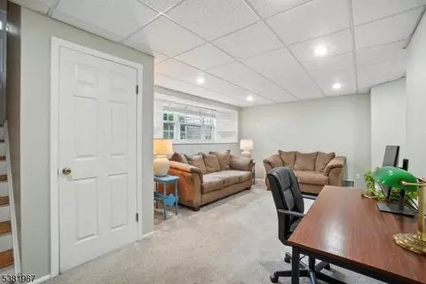5 Castle Dr, Berkeley Heights, NJ 07922 photo 23