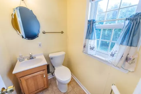 11 Ella Ln, Wayne, NJ 07470 photo 14