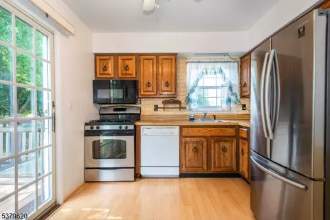 11 Ella Ln, Wayne, NJ 07470 photo 10