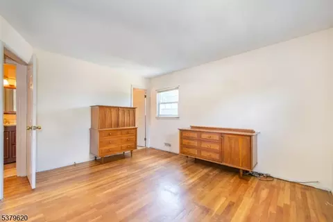 11 Ella Ln, Wayne, NJ 07470 photo 16