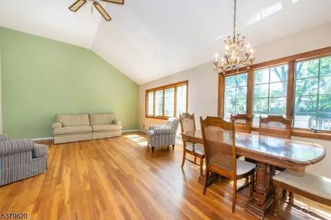 11 Ella Ln, Wayne, NJ 07470 photo 3