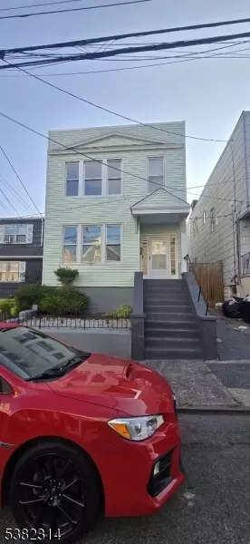 308 Pearsall Ave, Jersey City, NJ 07305