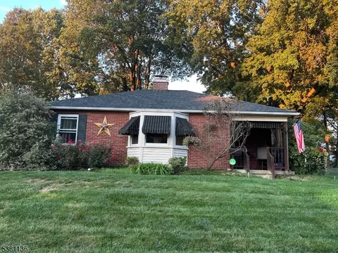 489 Corliss Ave, Phillipsburg, NJ 08865