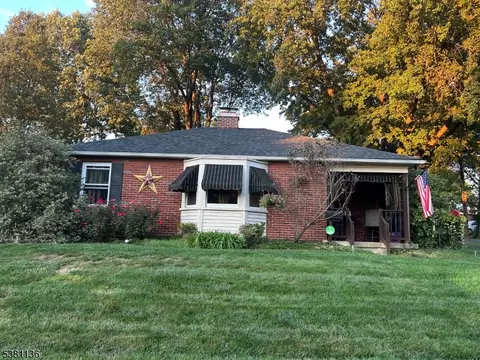 489 Corliss Ave, Phillipsburg, NJ 08865