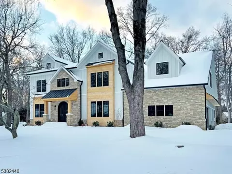 9 1st, Florham Park, NJ 07932