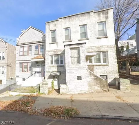 40-42 Spruce St, Jersey City, NJ 07306